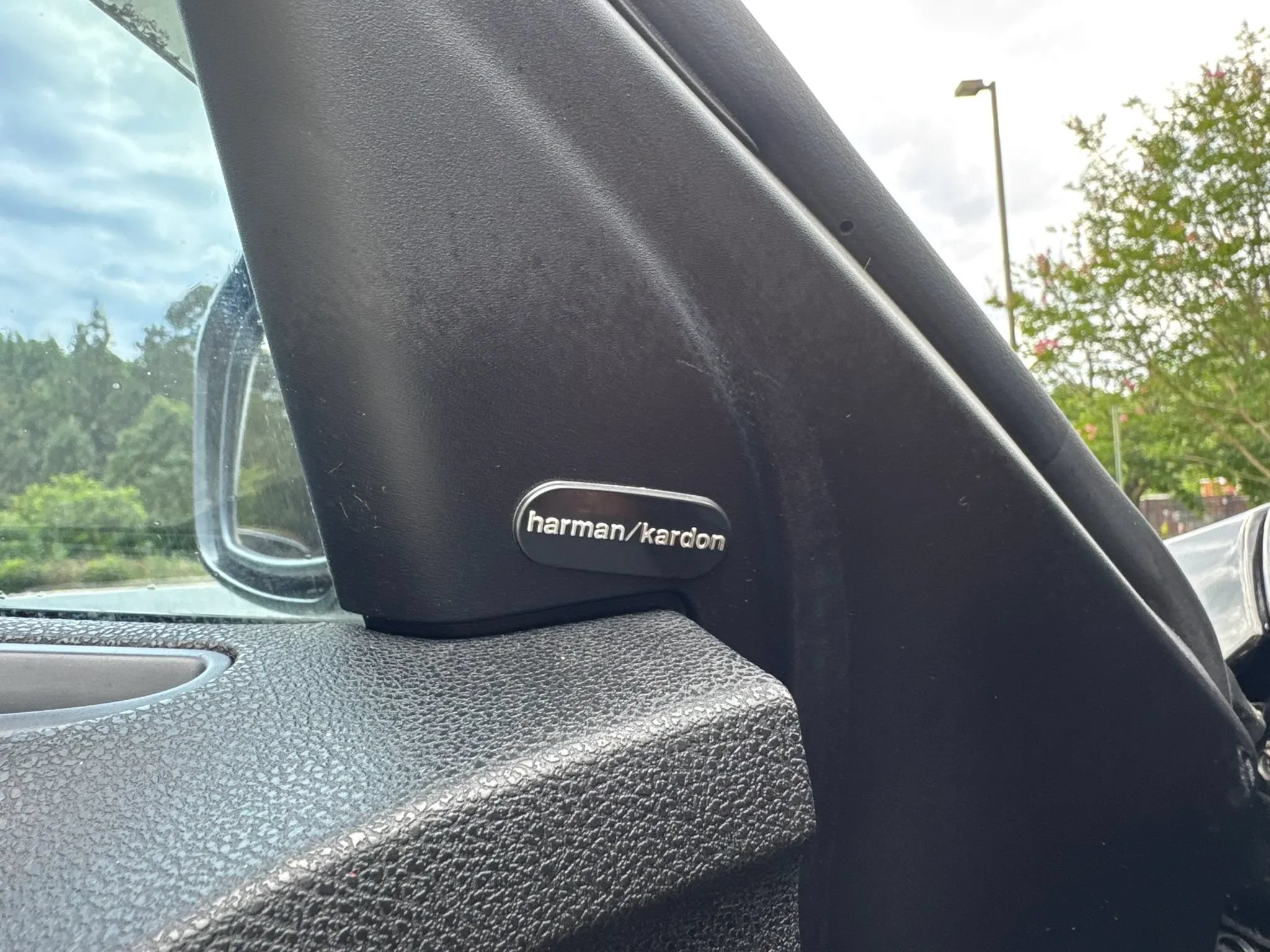 Used 2012 Chrysler 300 SRT8 w/ 19-Premium Speaker Group RWD image 22