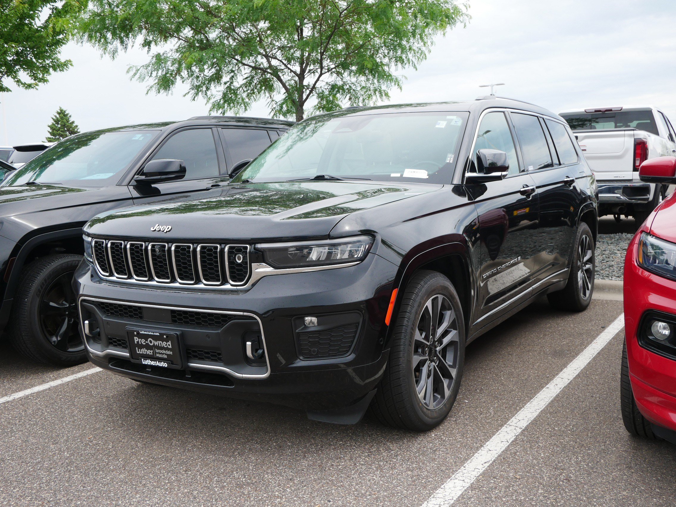 Used 2021 Jeep Grand Cherokee L Overland w/ Advanced Protech Group III AWD/4WD image 3
