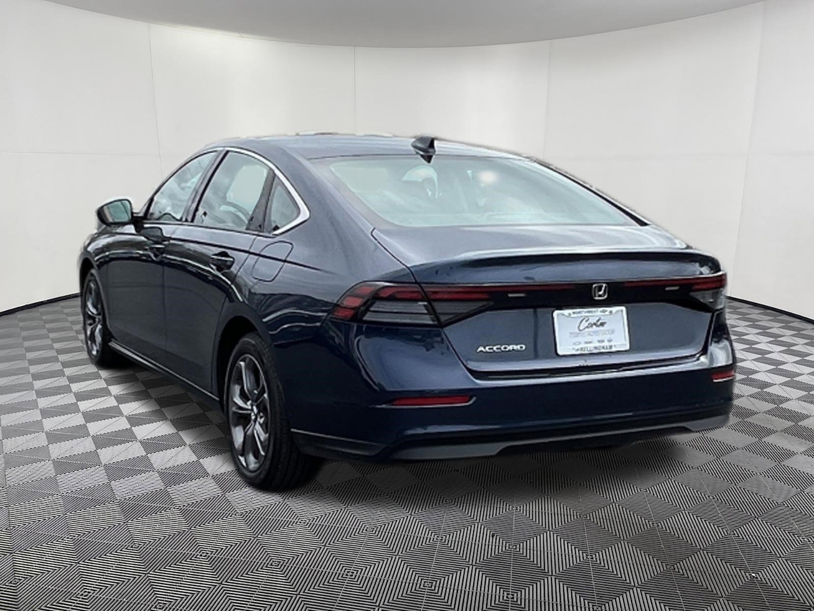 Used 2024 Honda Accord EX image 4