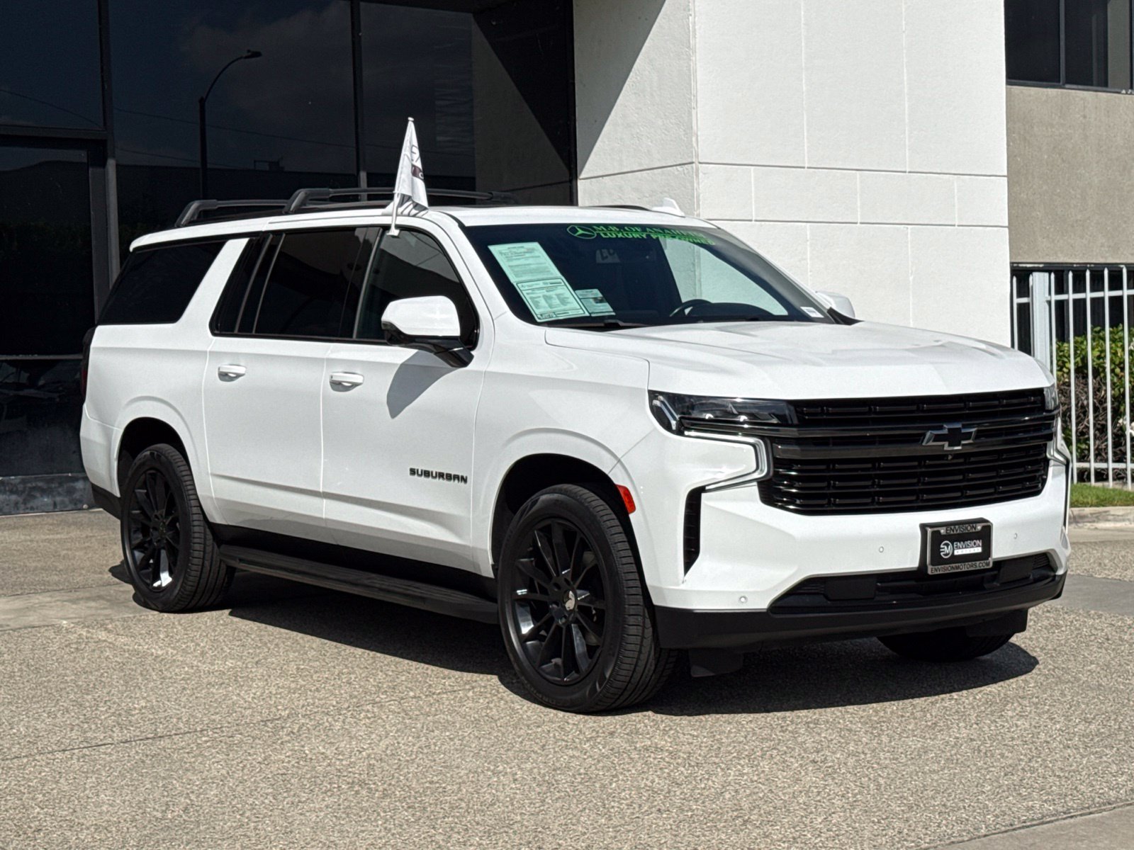 Used 2021 Chevrolet Suburban RST w/ Luxury Package AWD/4WD image 9