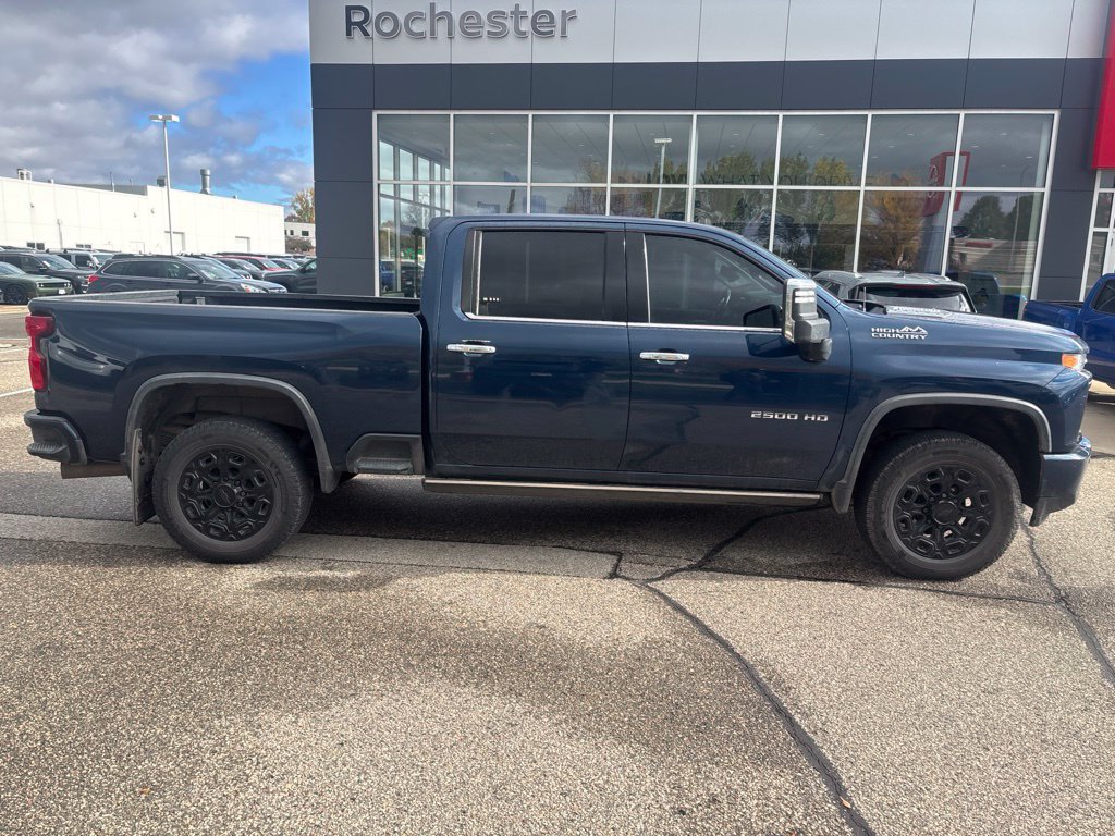 Used 2022 Chevrolet Silverado 2500 High Country AWD/4WD image 4