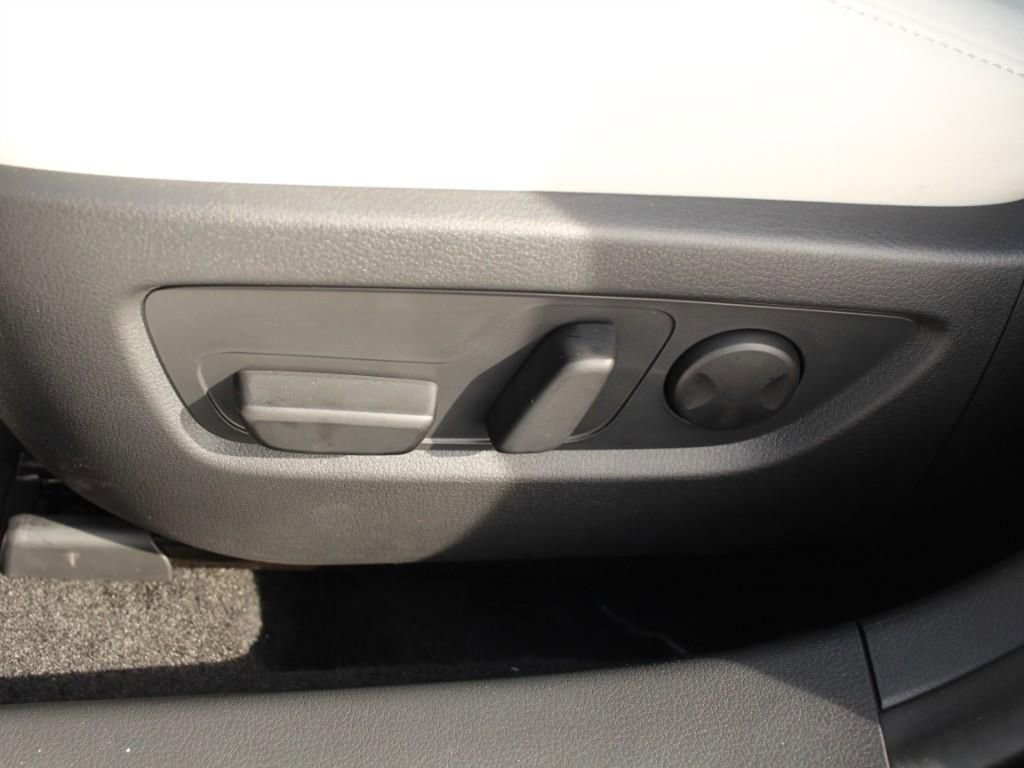 Used 2025 MAZDA CX-30 AWD 2.5 S w/ Premium Package image 12