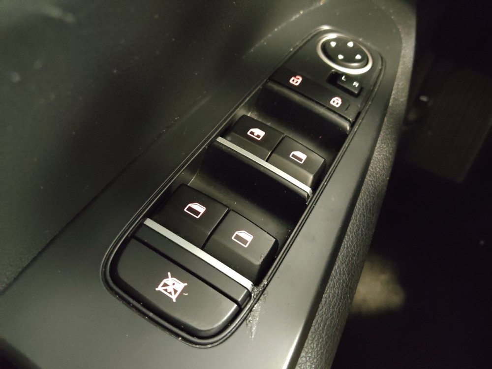 Used 2020 Kia Forte LXS FWD image 27