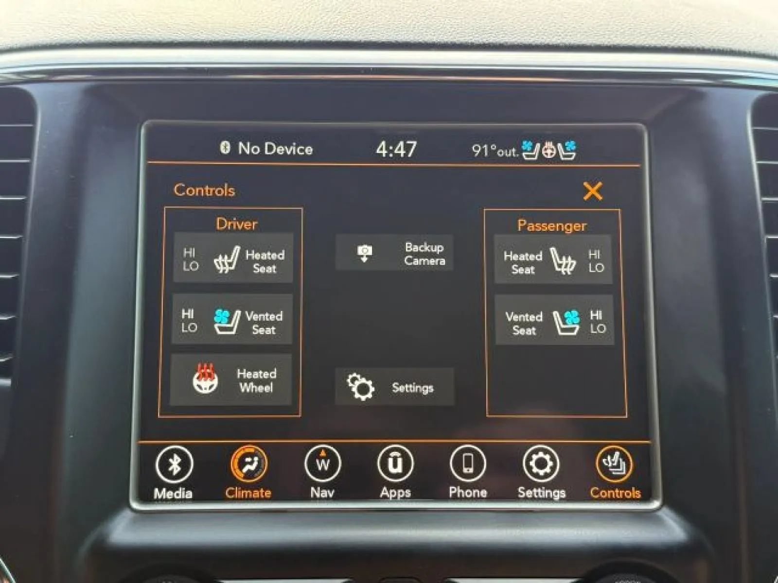 Used 2018 Jeep Grand Cherokee Overland AWD/4WD image 30
