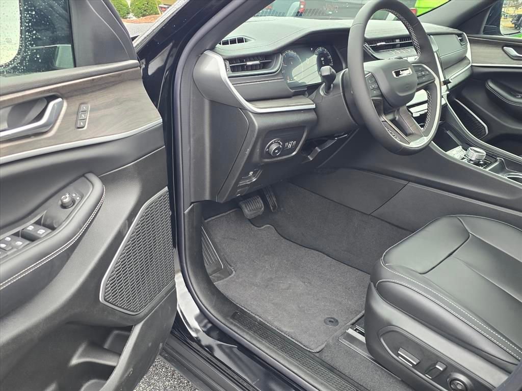 New 2026 Jeep Grand Cherokee Limited image 4