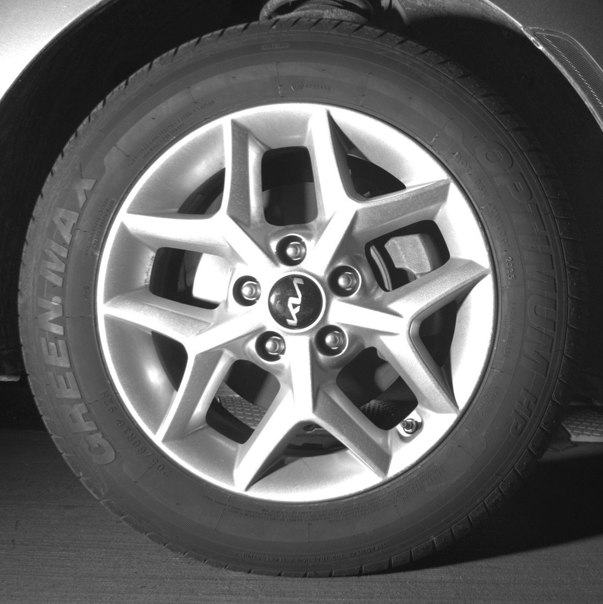 Used 2025 Kia Soul LX w/ LX Technology Package FWD image 13