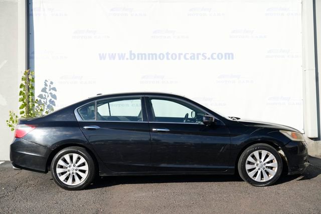 Used 2015 Honda Accord Touring image 7