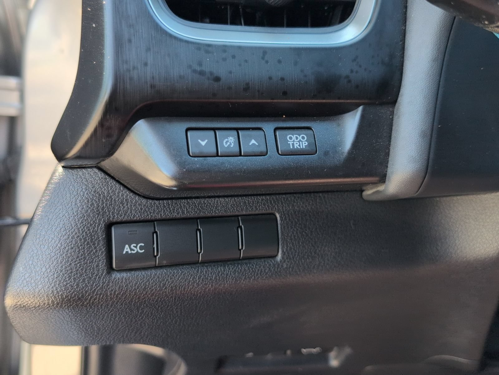 Used 2019 Lexus UX 200 F Sport w/ F Sport Premium Package FWD image 10