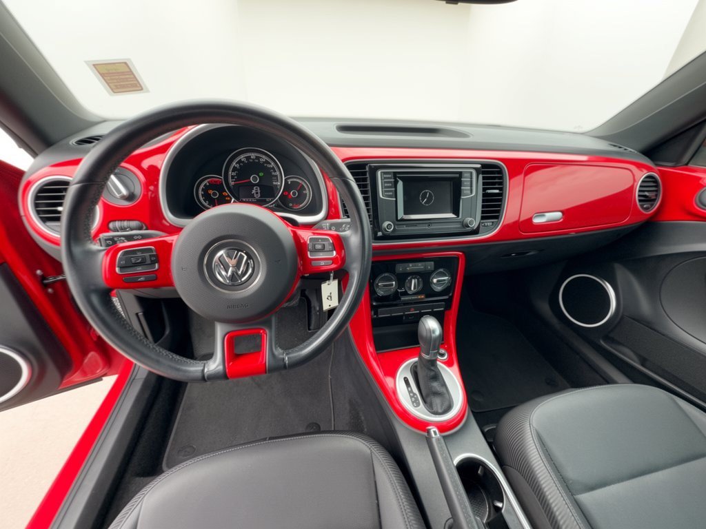 Used 2019 Volkswagen Beetle 2.0T S FWD image 25