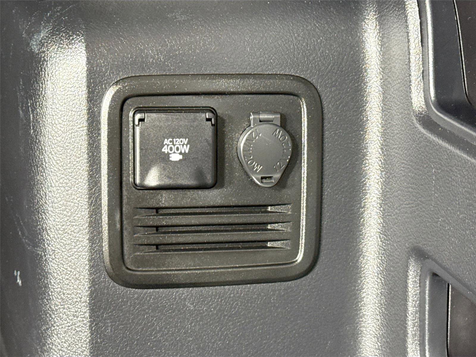 Certified 2024 Toyota 4Runner TRD Off-Road Premium AWD/4WD image 40