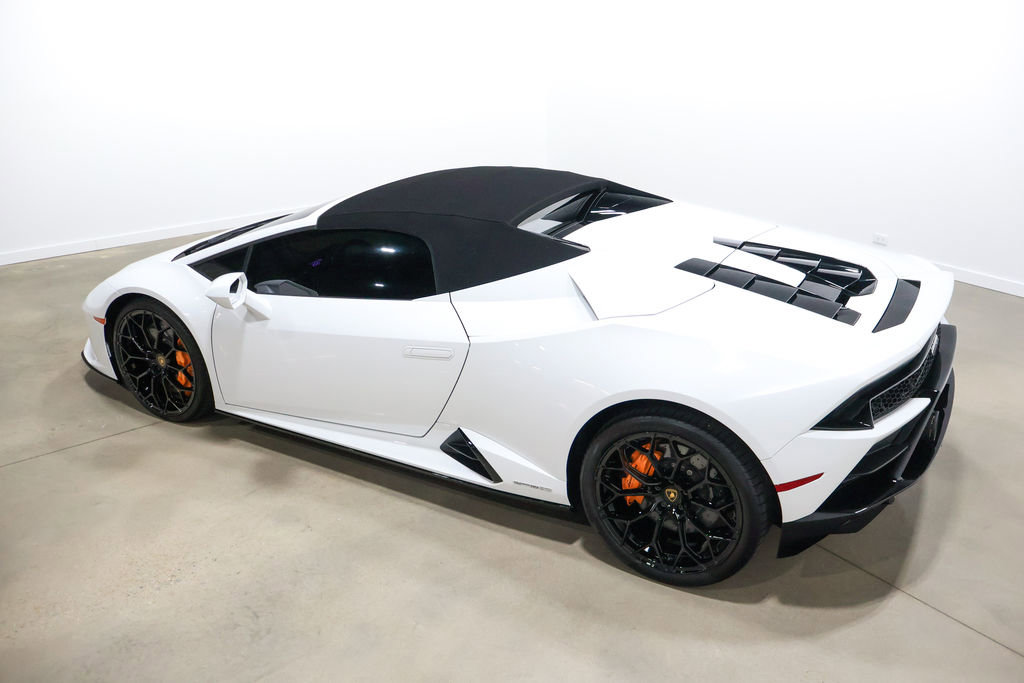 Used 2024 Lamborghini Huracan EVO image 28