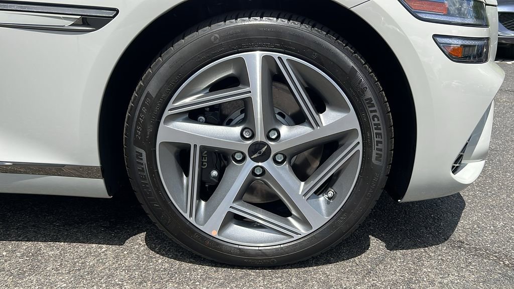 Used 2025 Genesis G80 3.5T Sport image 12