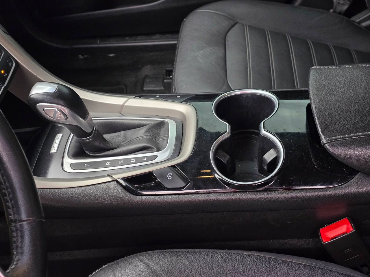 Used 2015 Ford Fusion Energi SE image 13