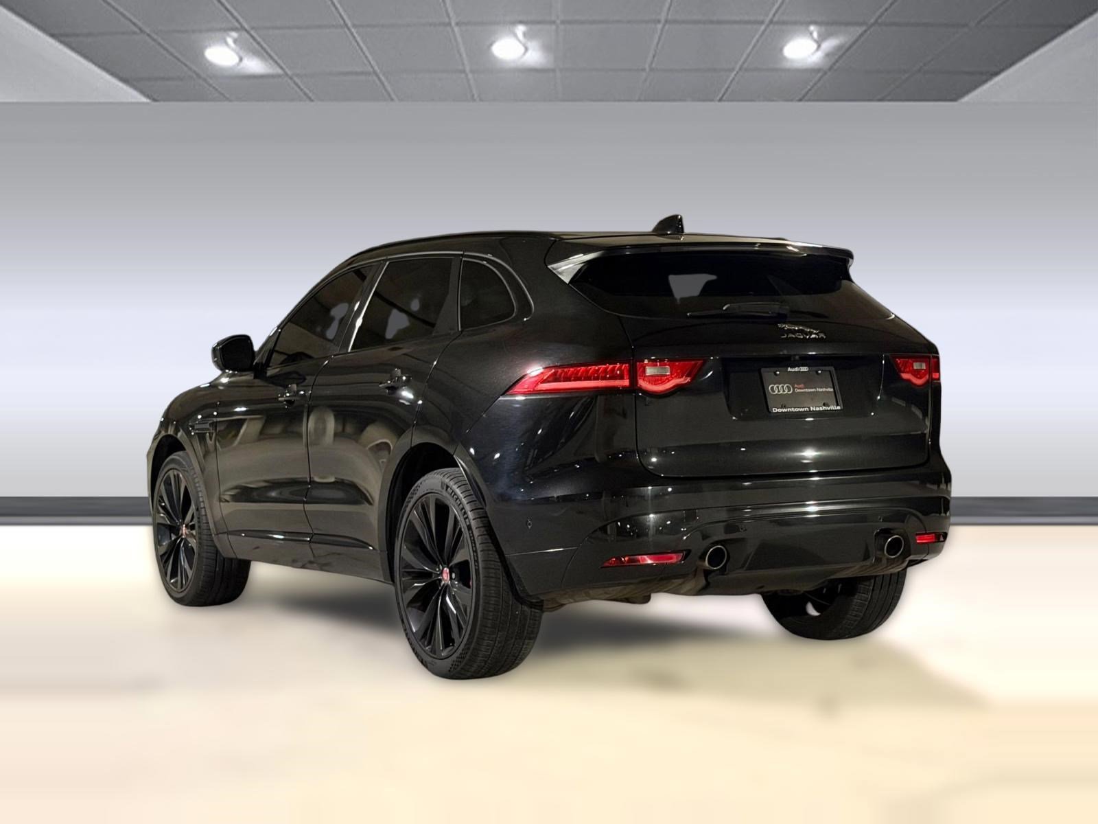 Used 2019 Jaguar F-PACE S AWD/4WD image 3