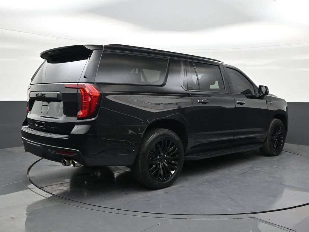 Used 2023 GMC Yukon XL Denali w/ Advanced Technology Package RWD image 5