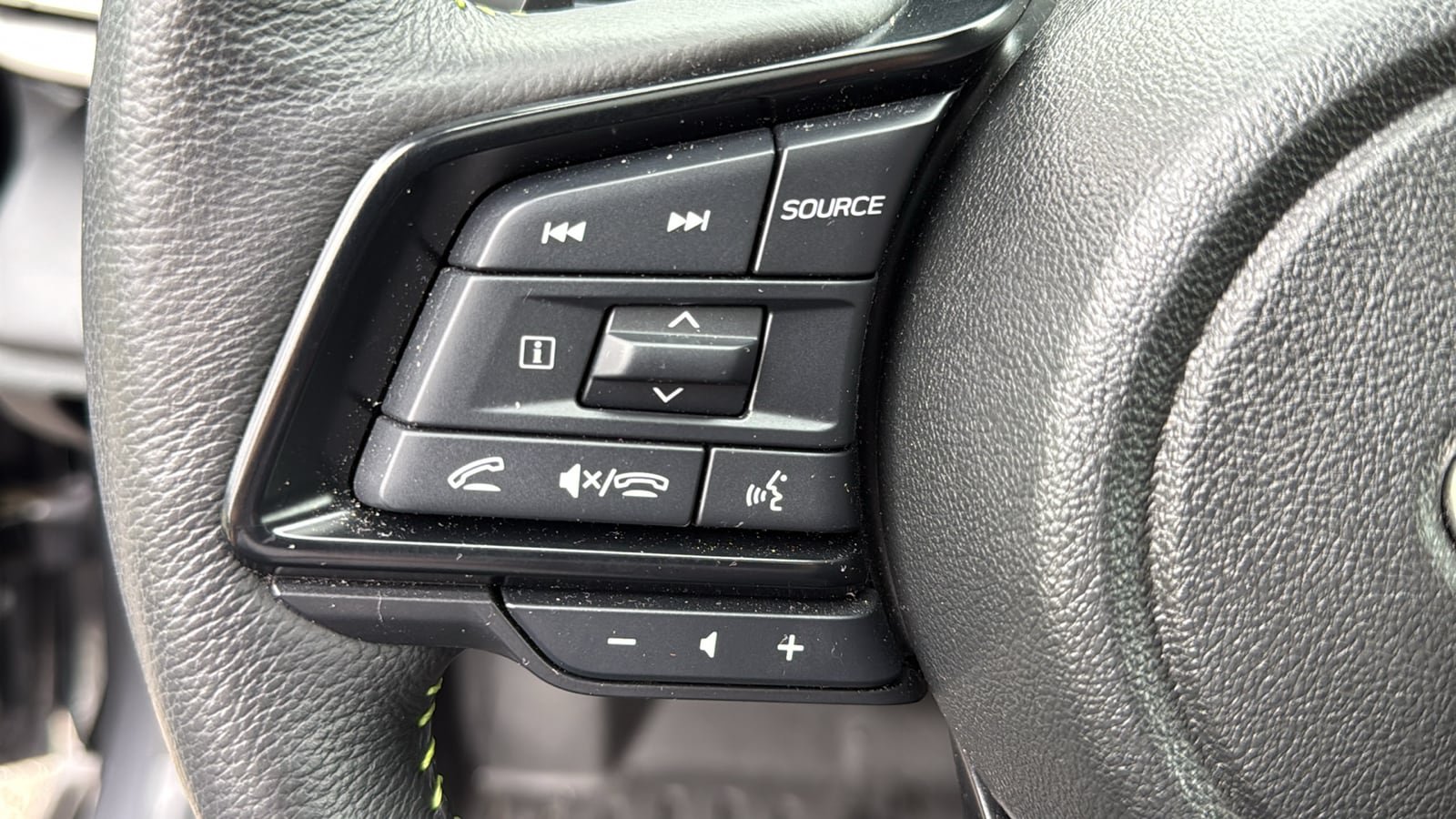 Used 2025 Subaru Outback Onyx Edition AWD/4WD image 13