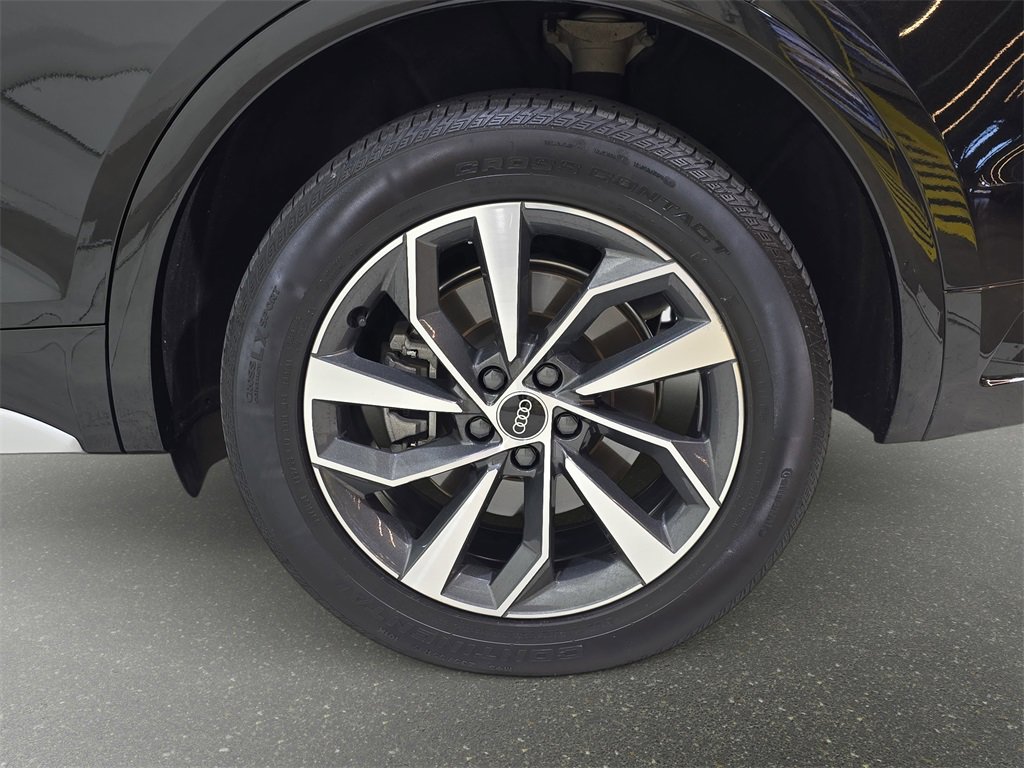 Certified 2021 Audi Q5 2.0T Premium Plus w/ Premium Plus Package image 37