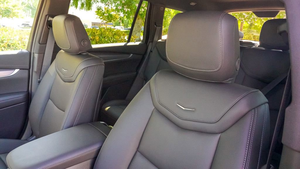 Used 2025 Cadillac XT6 Luxury FWD image 22