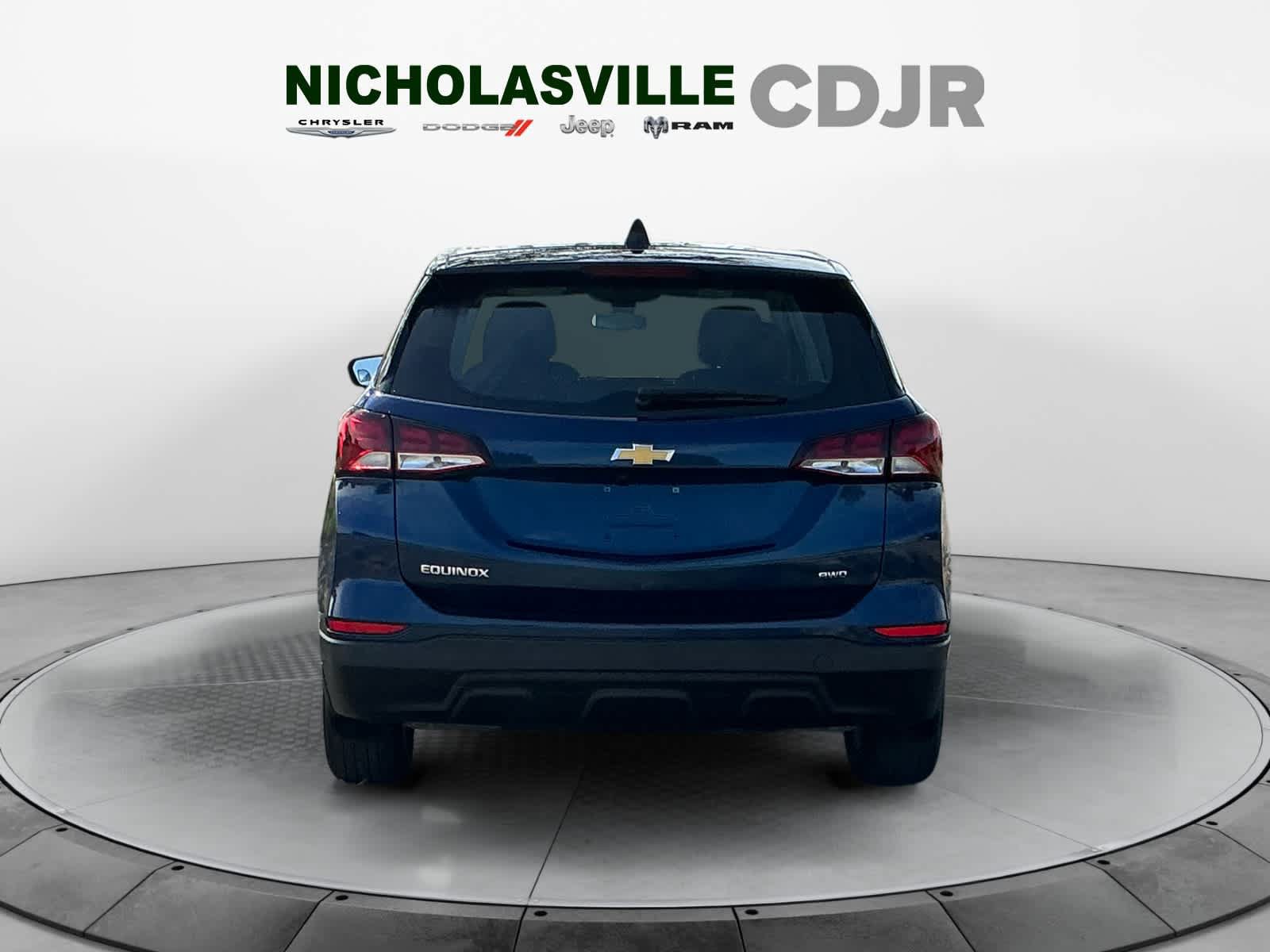 Used 2022 Chevrolet Equinox LS AWD/4WD image 4