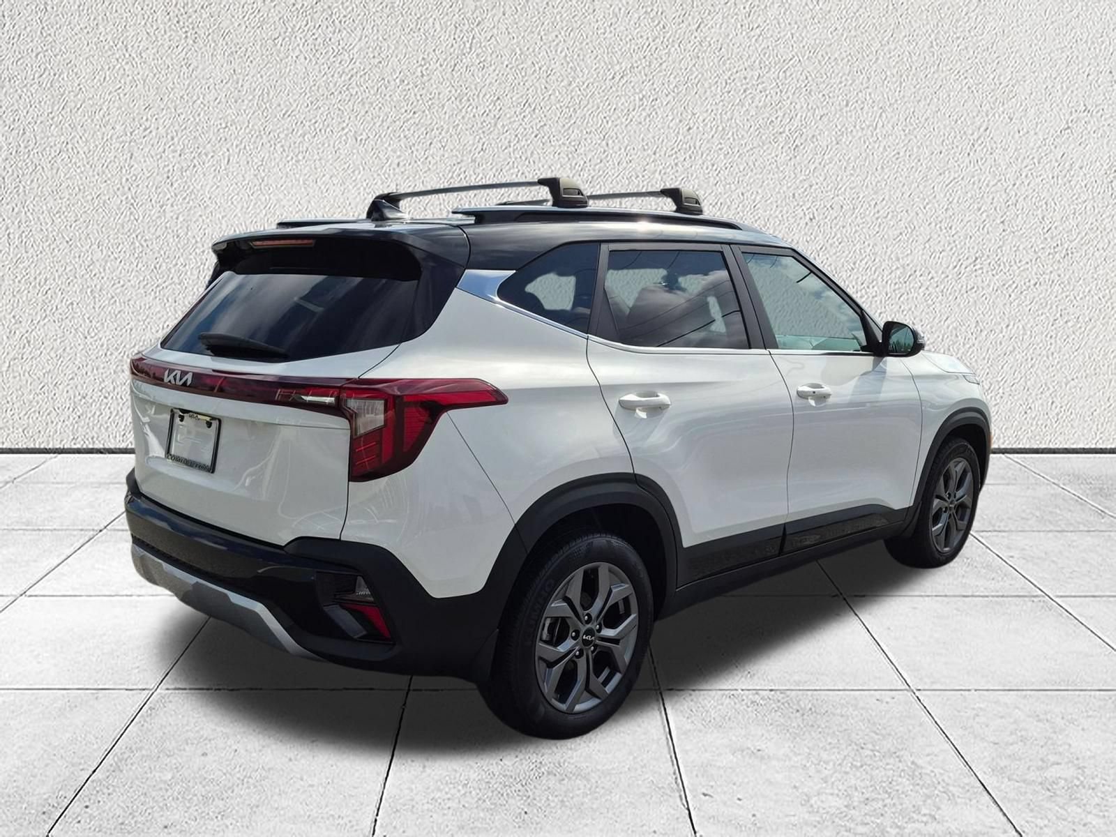 Used 2024 Kia Seltos S FWD image 3