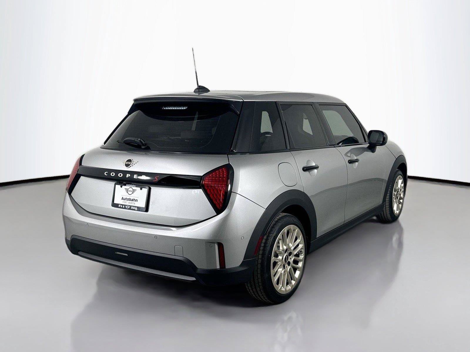 Used 2025 MINI Cooper S FWD image 5