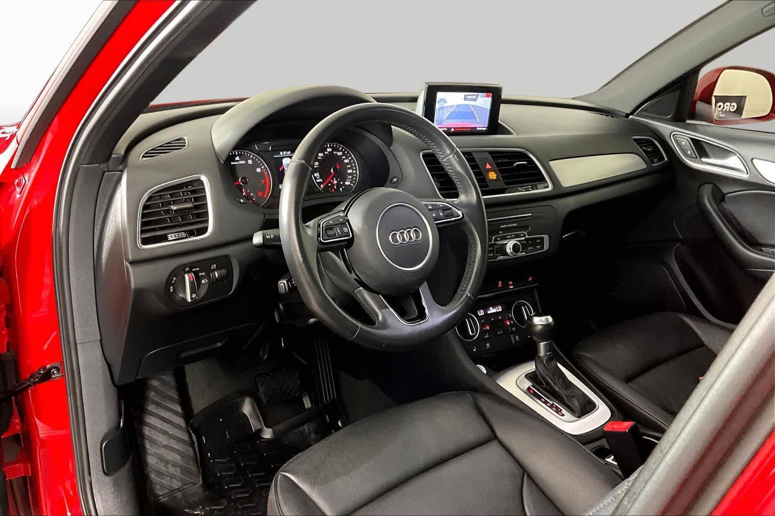 Used 2018 Audi Q3 2.0T Premium FWD image 16