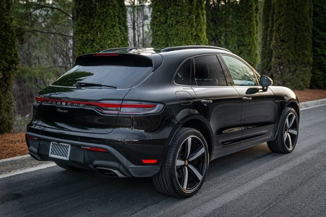 Used 2023 Porsche Macan Turbo image 16