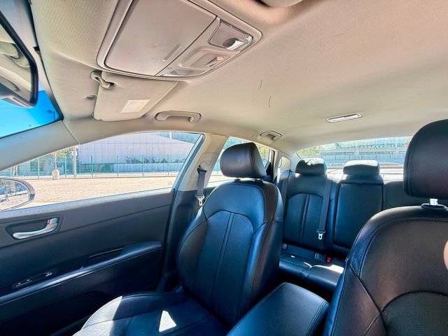 Used 2018 Kia Optima EX image 31