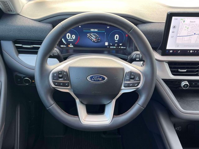 Used 2026 Ford Explorer Active AWD/4WD image 16