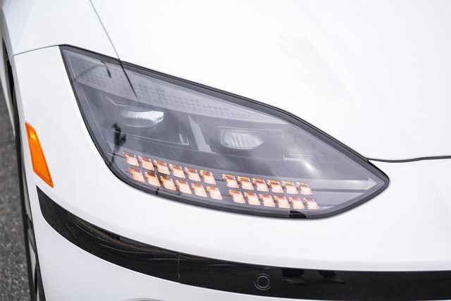 Used 2024 Hyundai Ioniq 6 SE image 4