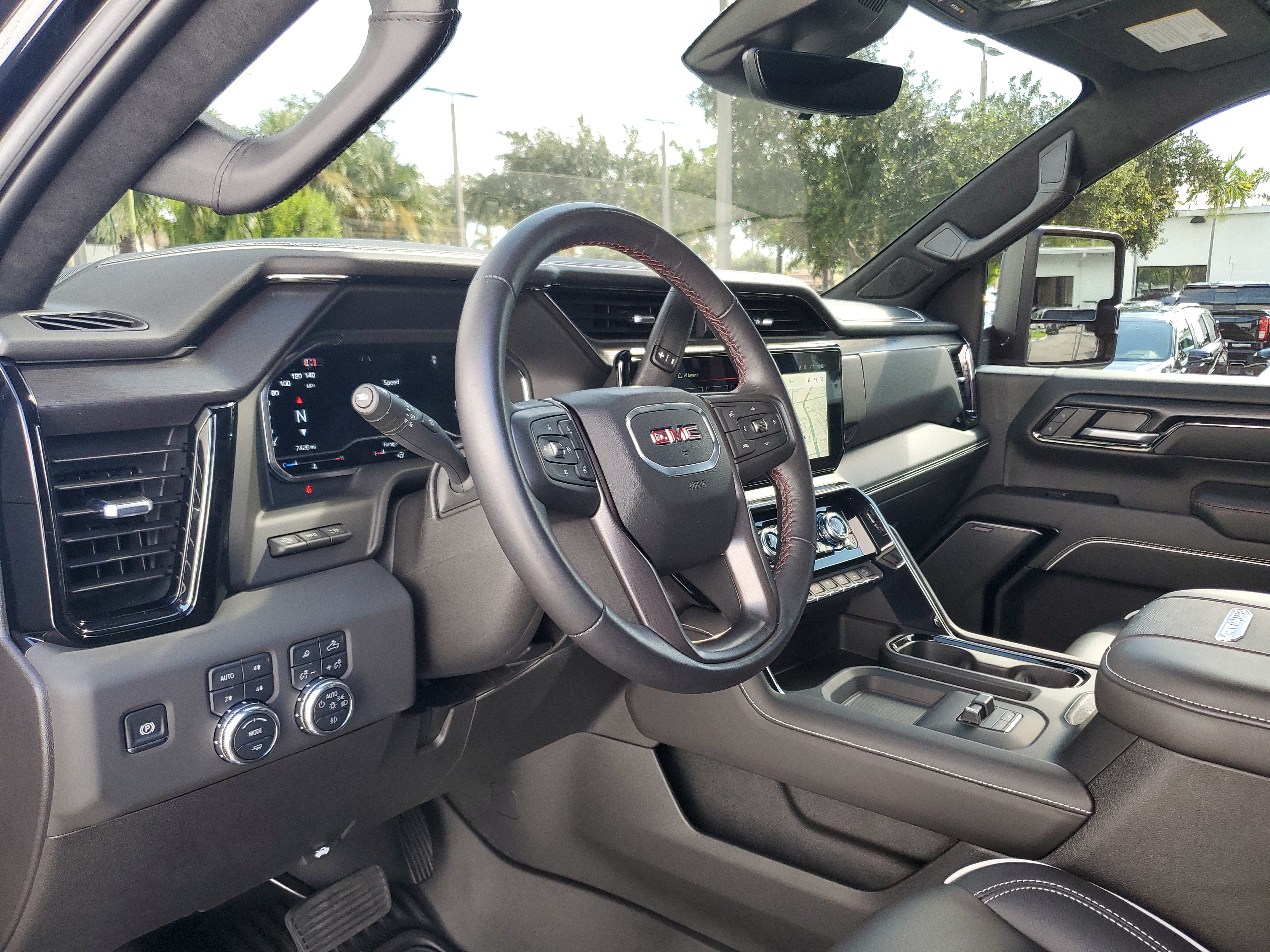 Used 2025 GMC Sierra 2500 AT4X AWD/4WD image 20