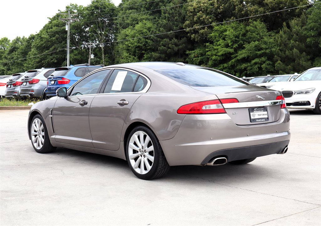 Used 2011 Jaguar XF Premium RWD image 5