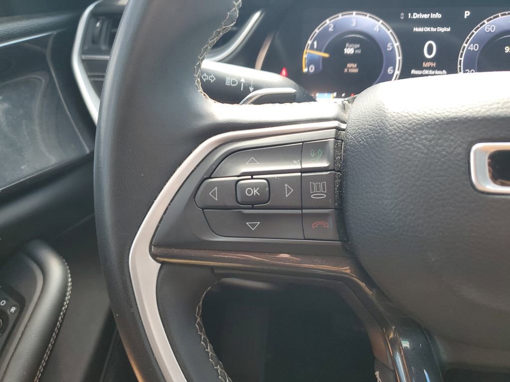 Used 2023 Jeep Grand Cherokee Laredo RWD image 19