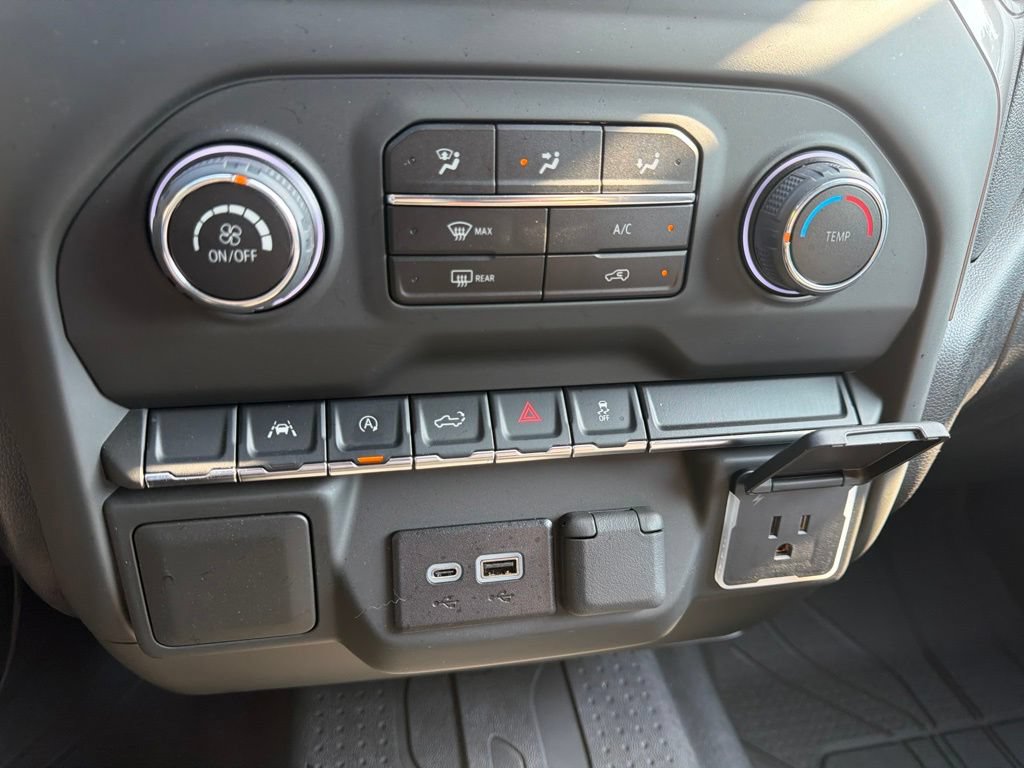 Certified 2025 Chevrolet Silverado 1500 Custom w/ Turbomax Blackout Package AWD/4WD image 23