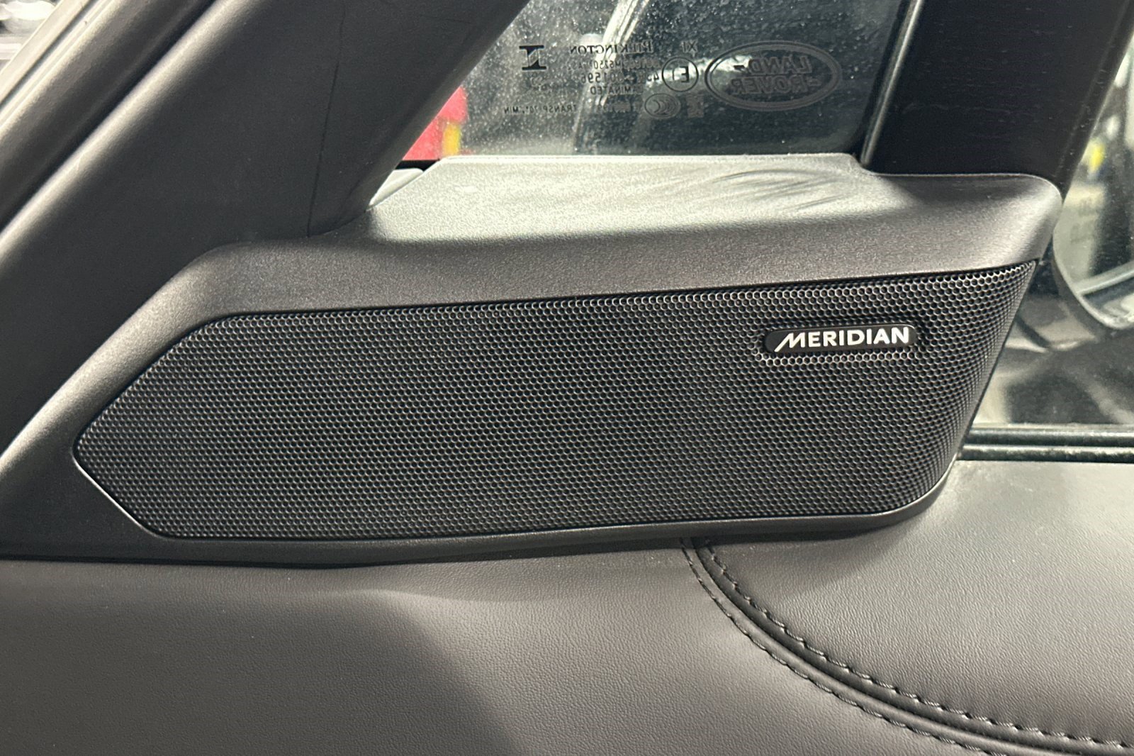 Used 2023 Land Rover Range Rover SE image 16