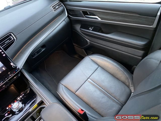 Used 2024 Jeep Wagoneer L Series II w/ Flexible Seating Group image 15