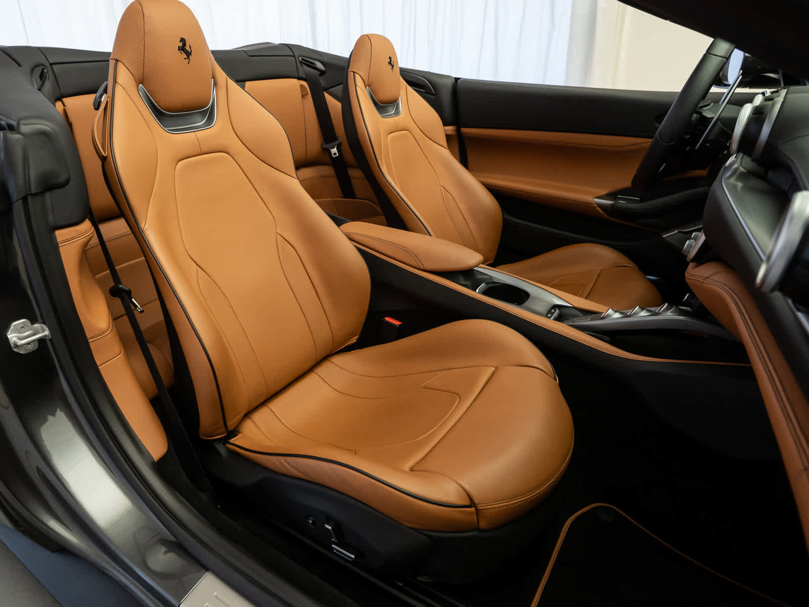 Certified 2019 Ferrari Portofino image 15