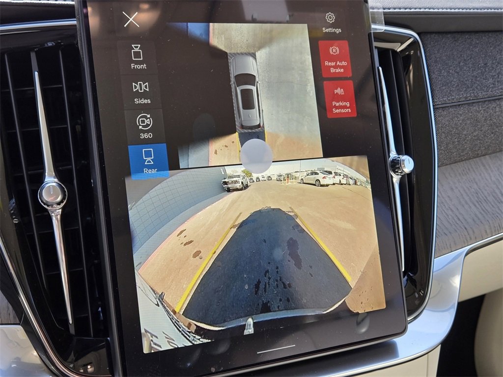 New 2025 Volvo XC90 B6 Ultra w/ Protection Package Premier image 27