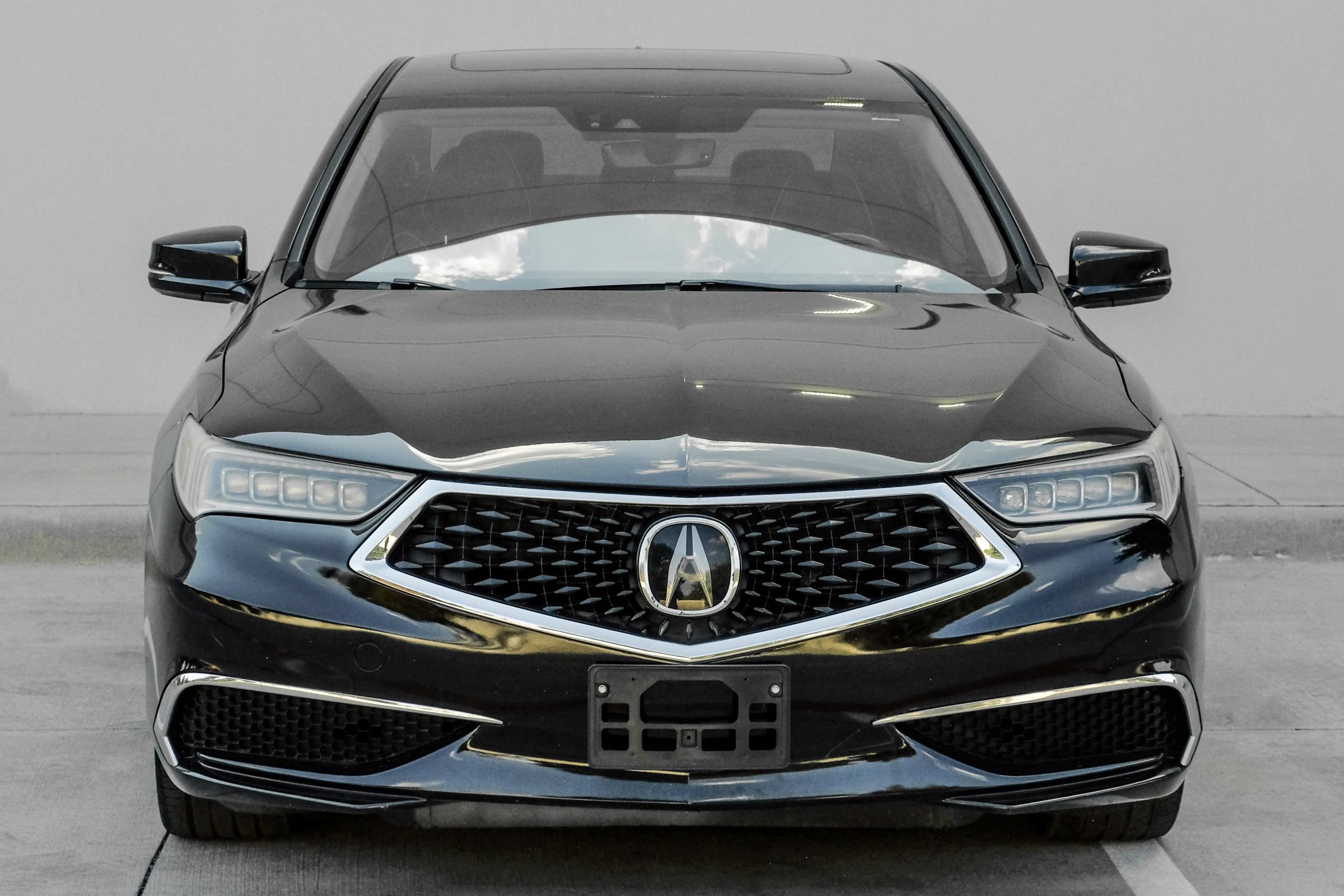 Used 2019 Acura TLX w/ Technology Package FWD image 6