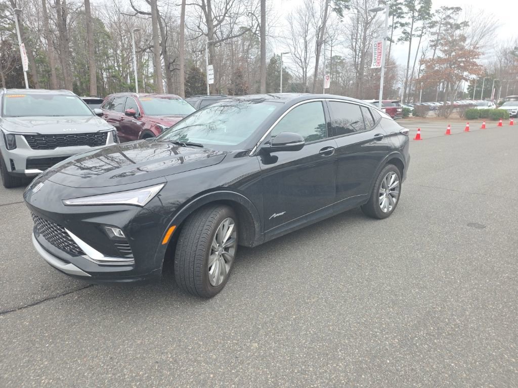 Used 2025 Buick Envista Avenir image 1