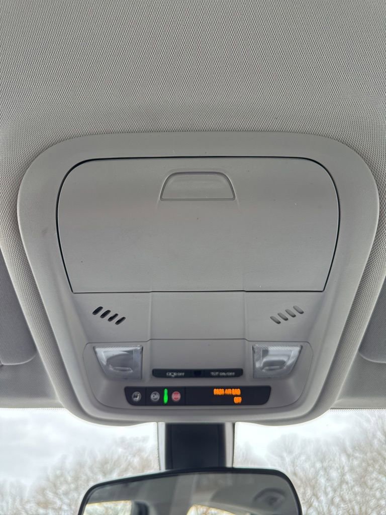 Used 2018 Chevrolet Equinox LS image 18