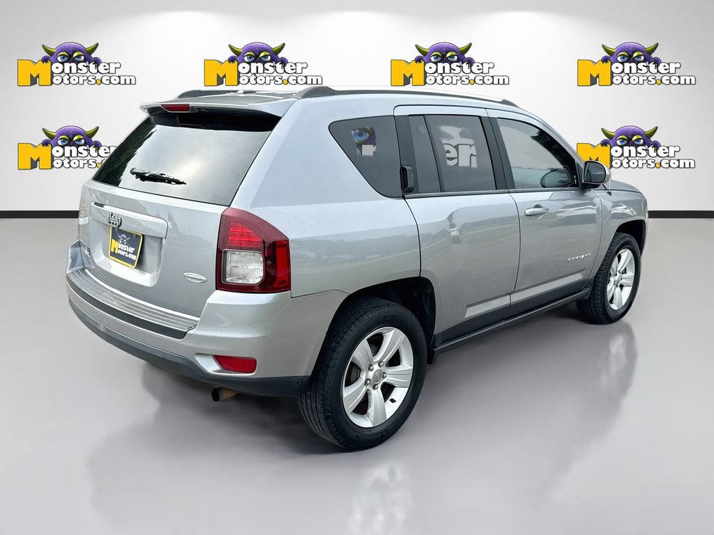 Used 2014 Jeep Compass Latitude FWD image 5
