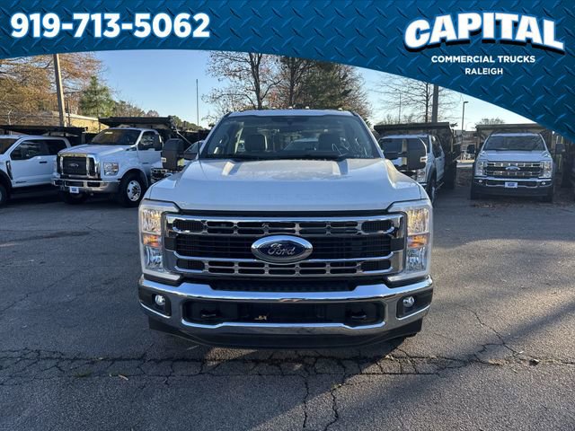New 2025 Ford F350 XL w/ XL Chrome Package image 3