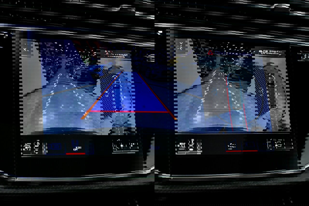 Used 2022 Audi RS Q8 image 35