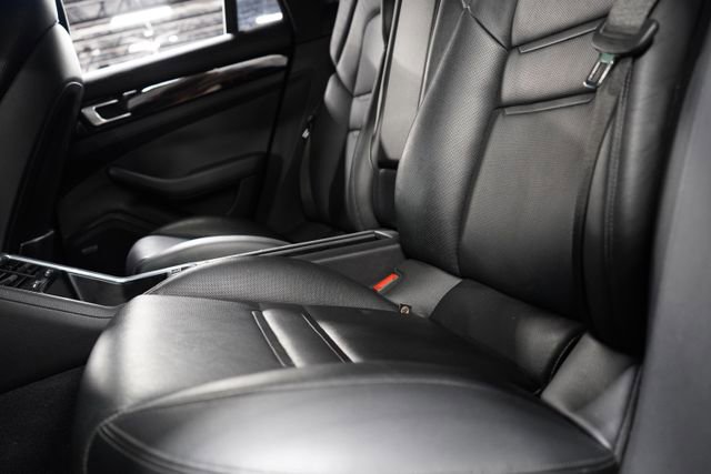 Used 2018 Porsche Panamera RWD image 22