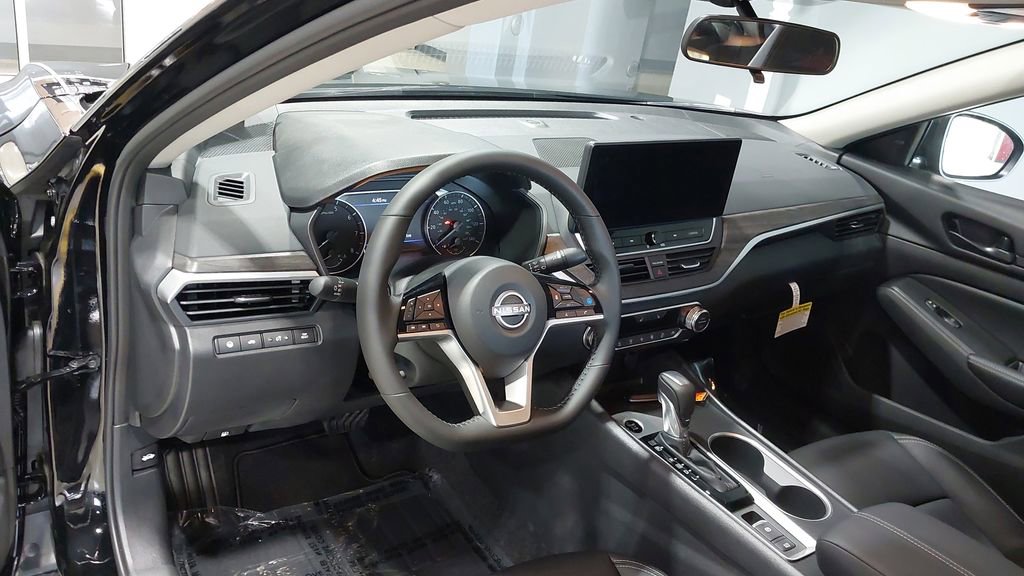 New 2026 Nissan Altima 2.5 SV AWD/4WD image 18