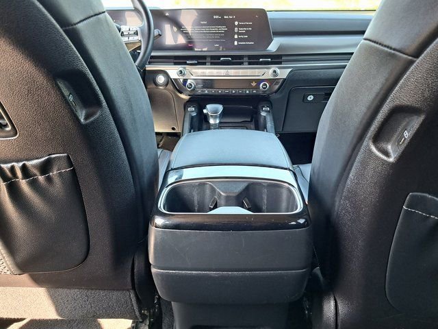 Used 2023 Kia Telluride S AWD/4WD image 26