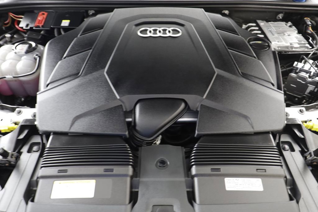 Used 2025 Audi Q7 3.0T Premium Plus w/ Premium Plus Package AWD/4WD image 23