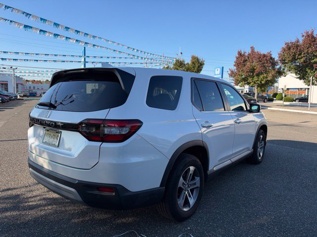 Used 2023 Honda Pilot EX-L image 5