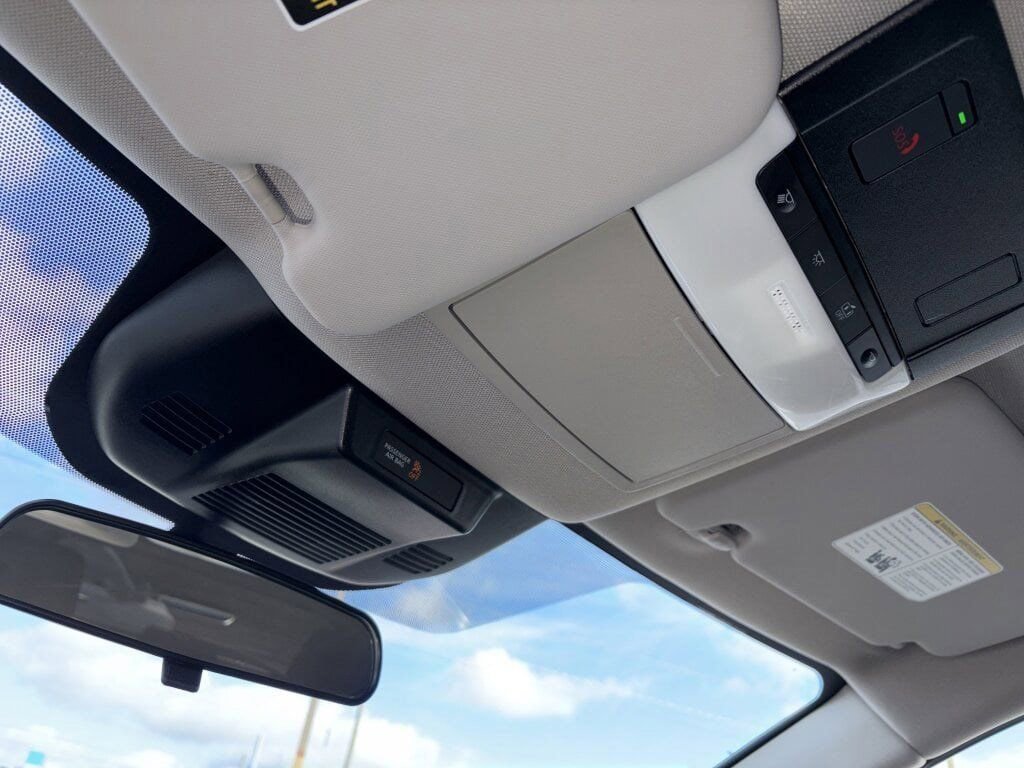 Certified 2023 Nissan Rogue SV image 24